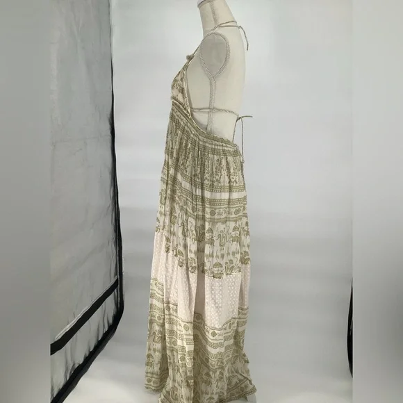 Free People Backless Elegant Green and Cream Halter Maxi Dress Free People Backless Elegant Green and Cream Halter Maxi Dress